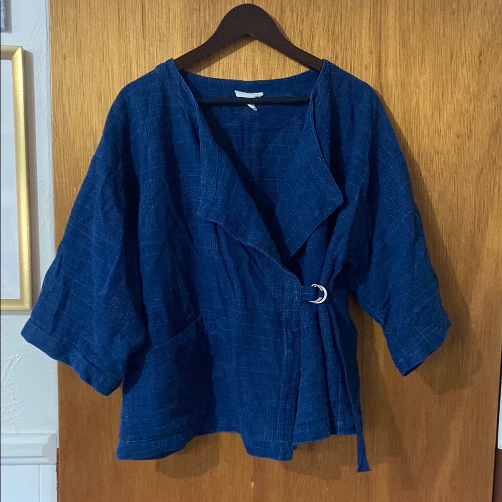 Eileen Fisher size large / xl lightweight Blue Wrap Jacket with Ring Detail